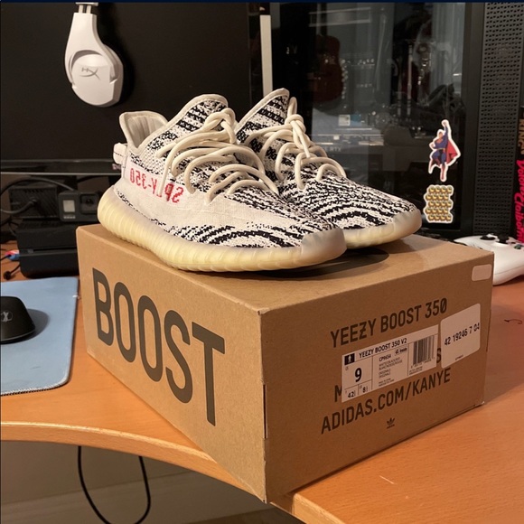 Yeezy 350v2 zebras